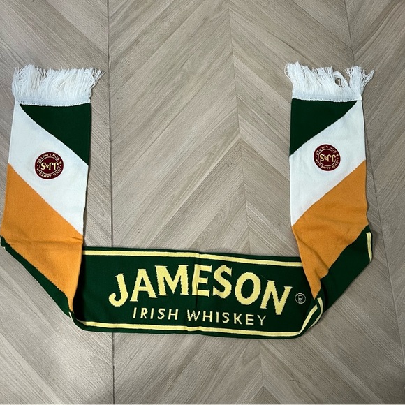Jameson Irish Whiskey Scarf - Picture 1 of 5